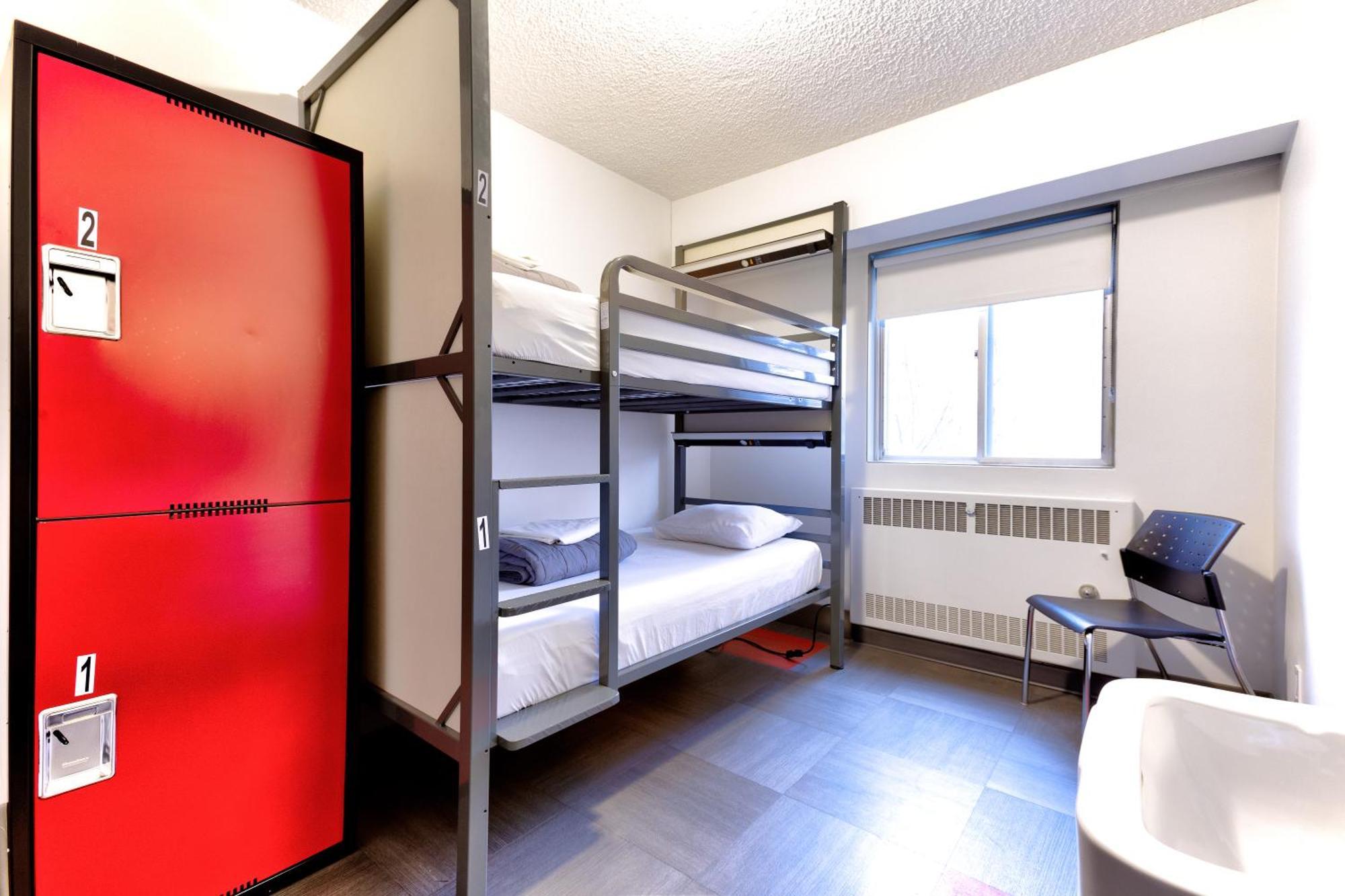 Hi Edmonton - Hostel Exterior photo