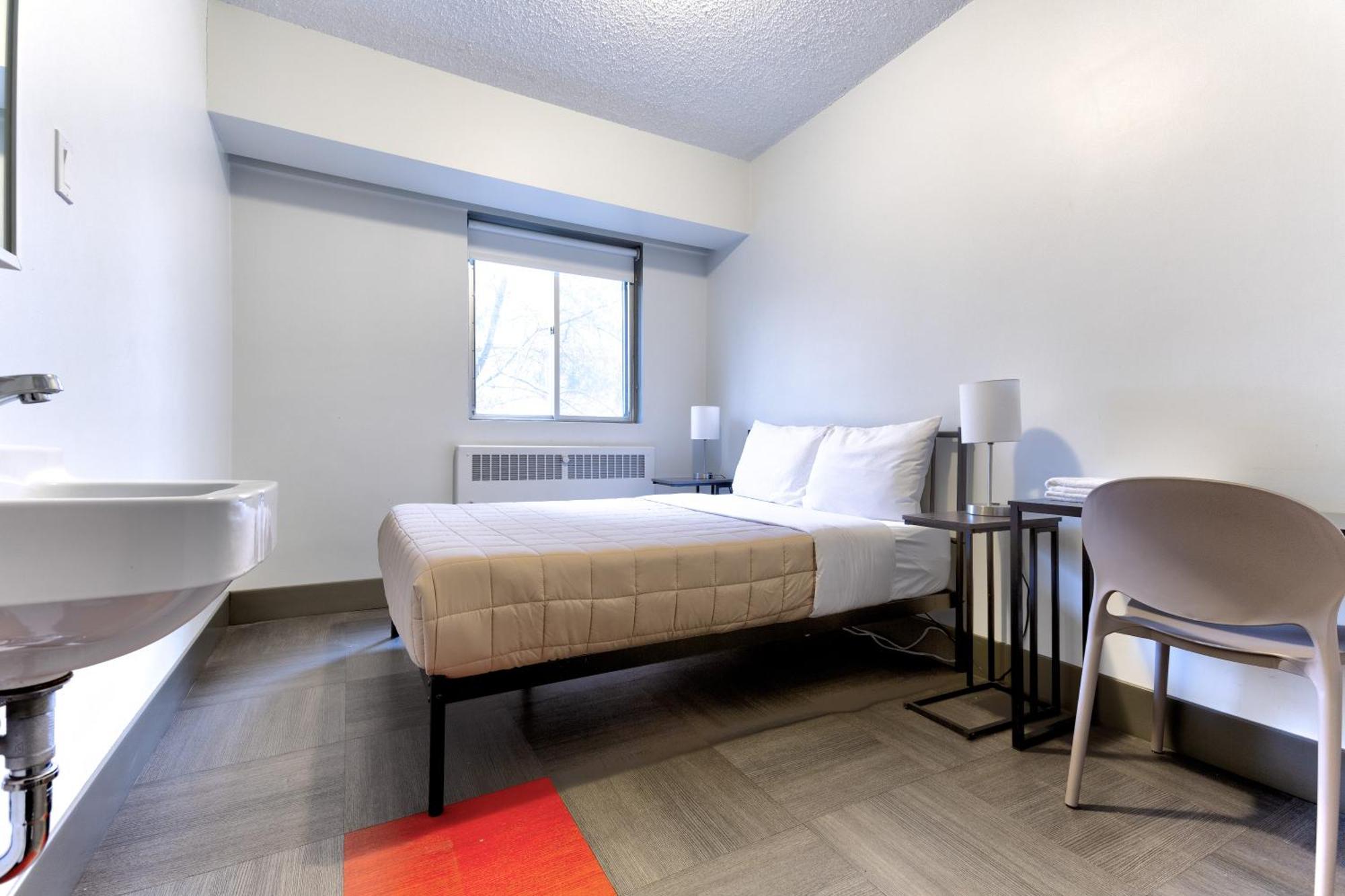 Hi Edmonton - Hostel Exterior photo